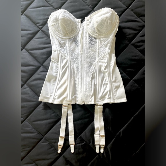 Vintage Lady Marlene Corset 32B NWT - Picture 2 of 10